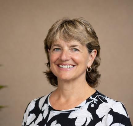 Kristy Walker headshot